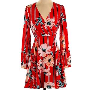 EXPRESS Long Sleeved Plunge Neck Floral Dress - XS